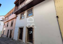 Commercial Space with area 46.60 m2 in the city center of Chaves