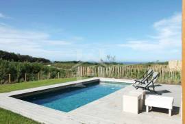 Moradia T3 com Piscina e Vista Mar