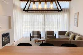 Moradia T3 com Piscina e Vista Mar