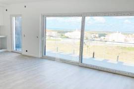 Apartamento T2 em Atouguia da Baleia com Vista Mar