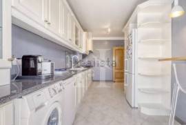 Apartamento T3 na Costa da Guia com Vista Mar