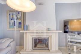 Apartamento T3 na Costa da Guia com Vista Mar