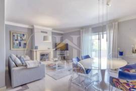 Apartamento T3 na Costa da Guia com Vista Mar