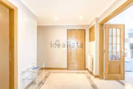 Apartamento T3 na Costa da Guia com Vista Mar