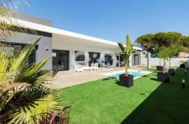 Contemporary Villa in Sagres
