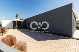 Contemporary Villa in Sagres