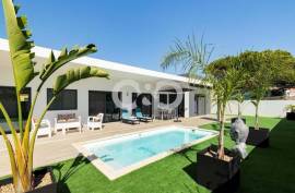 Contemporary Villa in Sagres