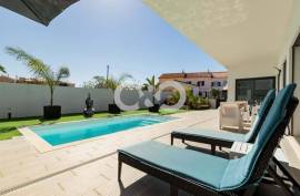 Contemporary Villa in Sagres