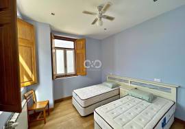 3 bedroom townhouse , Lagos Centre, unique sea and city view 3 bedroom townhouse , Lagos Centre, unique sea and city view