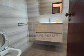 3 + 1 bedroom apartment with backyard 5min from the beaches and marina of Portimão