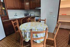 3 + 1 bedroom apartment with backyard 5min from the beaches and marina of Portimão