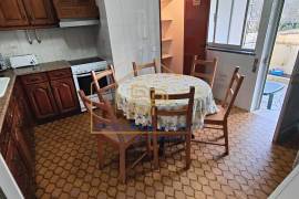 3 + 1 bedroom apartment with backyard 5min from the beaches and marina of Portimão