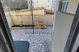 3 + 1 bedroom apartment with backyard 5min from the beaches and marina of Portimão