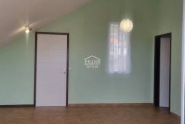 Spacious Renovated 3-Level Home with Loft, Garage and Mountain Views