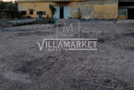 Banking warehouse with 878m2 on a plot of 11,310 m2 located near Chamusca