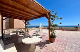 Stunning 2 Bed Front Line Apartment For Sale in El Campello Alicante
