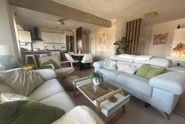 Stunning 2 Bed Front Line Apartment For Sale in El Campello Alicante