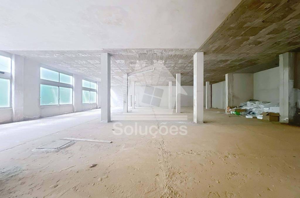 Store for Sale in Praia da Rocha – Adapt to Your Business!