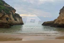 Store for Sale in Praia da Rocha – Adapt to Your Business!