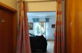 3 Bedroom House with Suite, Garage, Backyard and Renewable Energy – Santa Bárbara, Lourinhã