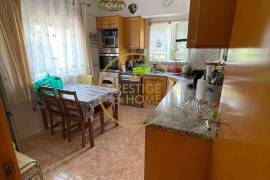 3 Bedroom House with Suite, Garage, Backyard and Renewable Energy – Santa Bárbara, Lourinhã