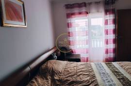 3 Bedroom House with Suite, Garage, Backyard and Renewable Energy – Santa Bárbara, Lourinhã