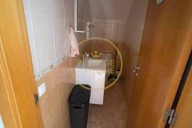 3 Bedroom House with Suite, Garage, Backyard and Renewable Energy – Santa Bárbara, Lourinhã