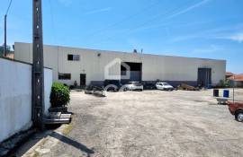 Warehouse for rent in Louro