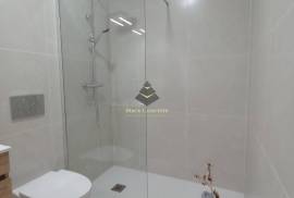 Modern 3-Bedroom Apartment in Central Benfica