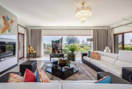 Tavira – 4-bedroom villa with sea views, spa, and landscaped garden.