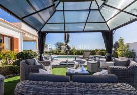 Tavira – 4-bedroom villa with sea views, spa, and landscaped garden.