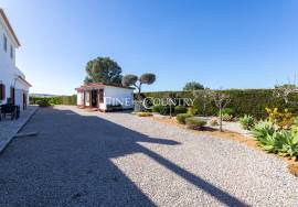Tavira – 4-bedroom villa with sea views, spa, and landscaped garden.