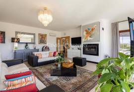 Tavira – 4-bedroom villa with sea views, spa, and landscaped garden.