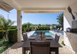 Tavira – 4-bedroom villa with sea views, spa, and landscaped garden.