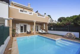 Carvoeiro - Immaculate 2-bedroom townhouse