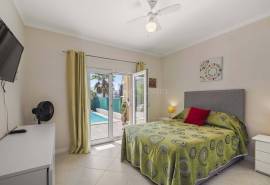 Carvoeiro - Immaculate 2-bedroom townhouse