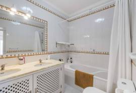 Carvoeiro - Immaculate 2-bedroom townhouse