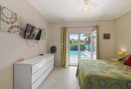 Carvoeiro - Immaculate 2-bedroom townhouse