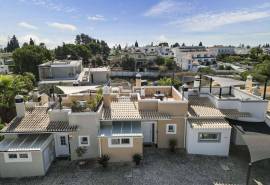 Carvoeiro - Immaculate 2-bedroom townhouse