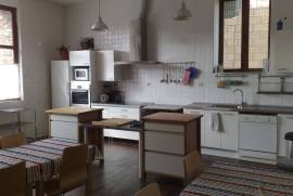 Rural House in Bajauri – Comfort, Nature and Space for Groups