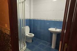 Apartment for sale to renovate in Calle Iberia, Sestao
