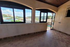 High-Potential Villa With Swimming Pool And Large Plot, Close To The Sea And Beziers.