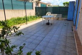 High-Potential Villa With Swimming Pool And Large Plot, Close To The Sea And Beziers.