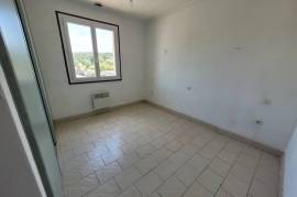 High-Potential Villa With Swimming Pool And Large Plot, Close To The Sea And Beziers.