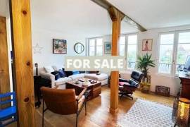 Elegant Property 200m From the Sea with Views