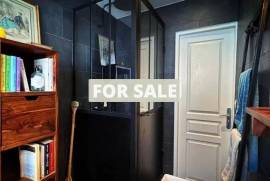 Elegant Property 200m From the Sea with Views