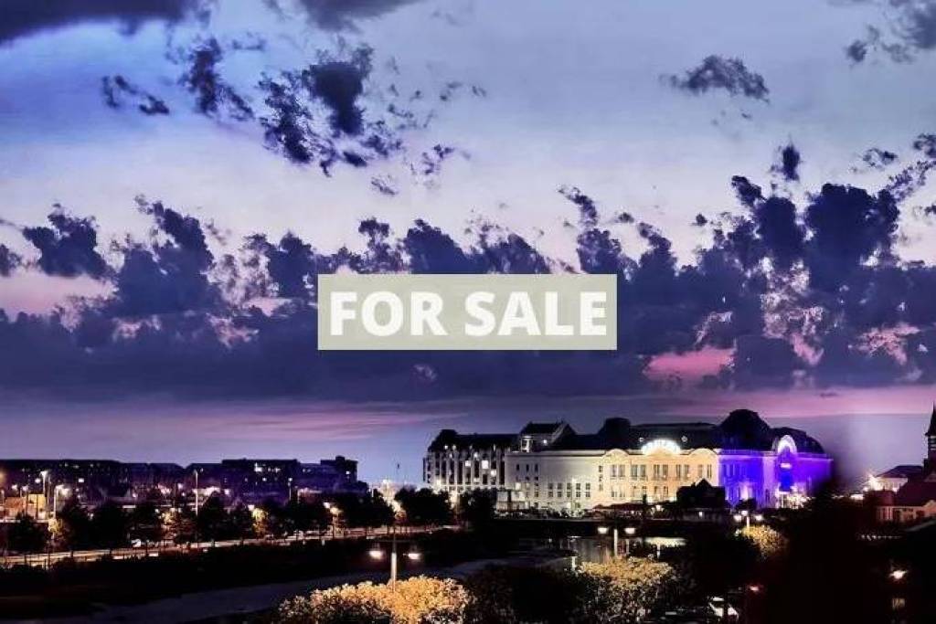 Elegant Property 200m From the Sea with Views