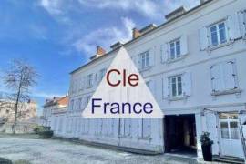 // Appartement Duplex 180 Ma