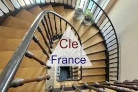 // Appartement Duplex 180 Ma
