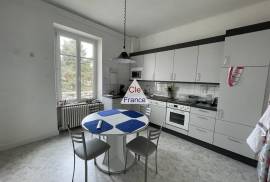 // Appartement Duplex 180 Ma